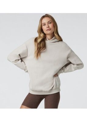 Vuori Restore Oversized Hoodie Sweatshirt Women’s XS in Ecru